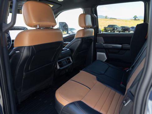 Used 2024 Ford F350 Platinum image 25