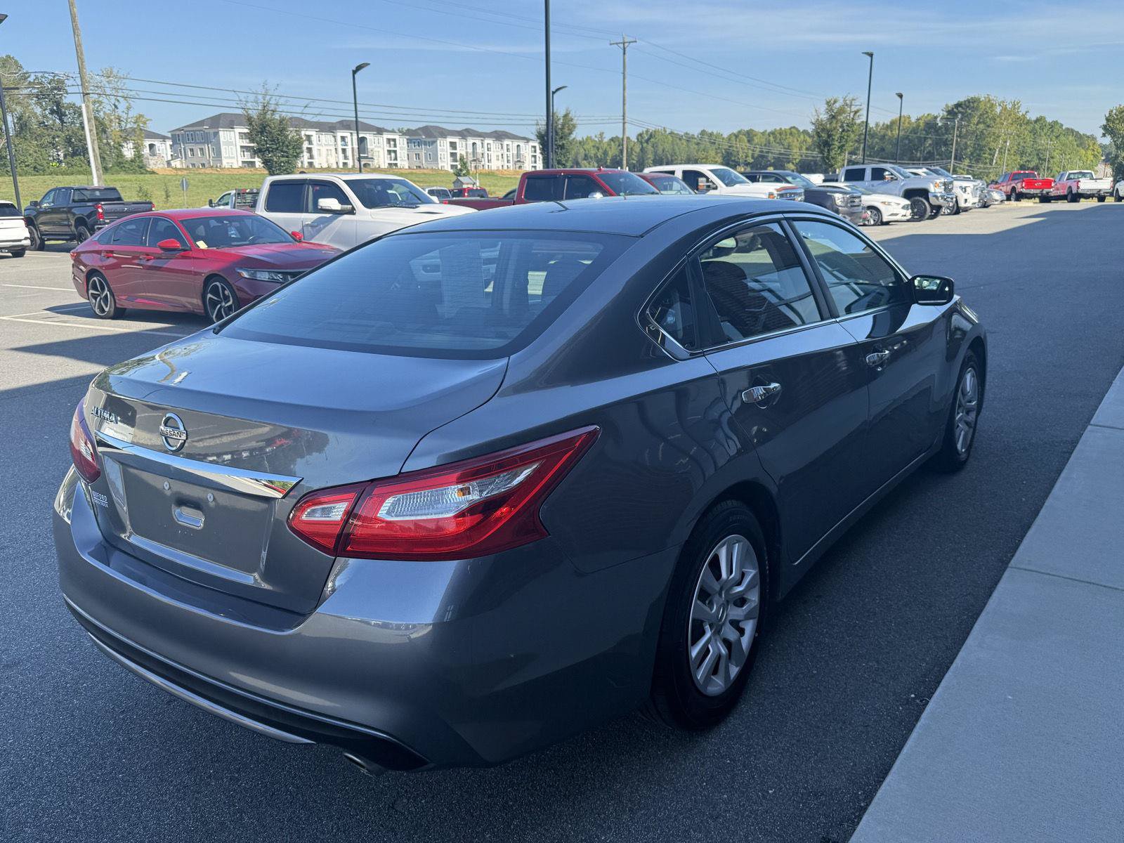 Used 2016 Nissan Altima 2.5 S w/ Power Driver Seat Package FWD image 28