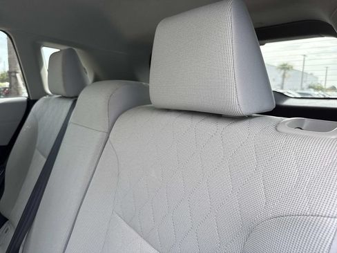 Used 2025 Toyota Corolla Cross L FWD image 14
