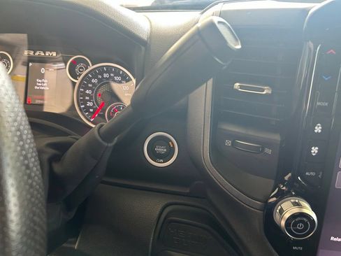 Used 2025 RAM 3500 Tradesman AWD/4WD image 9