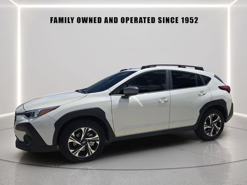 Used 2025 Subaru Crosstrek 2.5i Premium AWD/4WD image 1