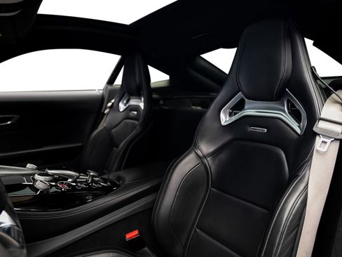 Used 2017 Mercedes-Benz AMG GT S image 39