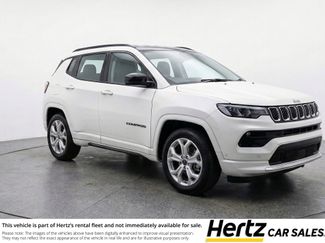 Used 2025 Jeep Compass Latitude video 1