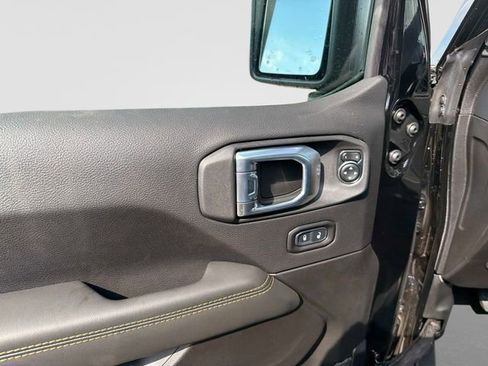 New 2026 Jeep Wrangler Unlimited Sahara AWD/4WD image 18