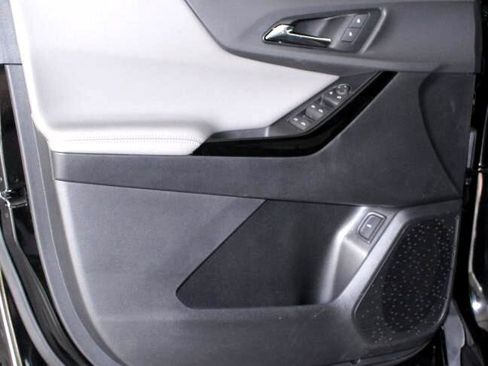 New 2026 Chevrolet Equinox LT w/ Convenience Package II image 17