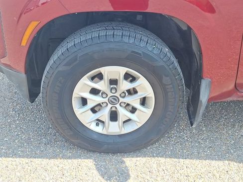 Certified 2024 Nissan Frontier SV RWD image 16