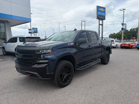 Used 2020 Chevrolet Silverado 1500 Custom Trail Boss w/ Custom Convenience Package AWD/4WD image 1
