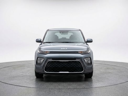 Used 2025 Kia Soul LX w/ LX Technology Package image 2