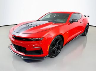 Used 2021 Chevrolet Camaro SS video 3