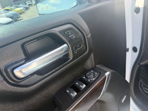 Used 2020 GMC Sierra 1500 SLT RWD image 13