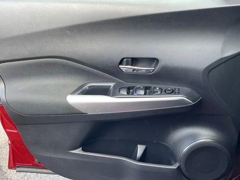 Used 2019 Nissan Kicks SV image 24