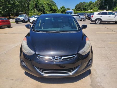 Used 2013 Hyundai Elantra GLS FWD image 2