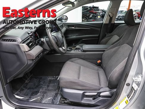 Used 2025 Toyota Camry LE FWD image 13