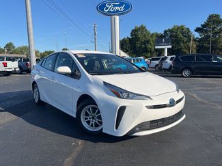 Used 2021 Toyota Prius LE image 1