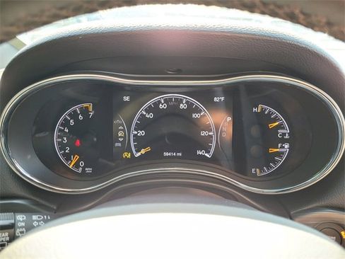 Certified 2021 Jeep Grand Cherokee Laredo image 31