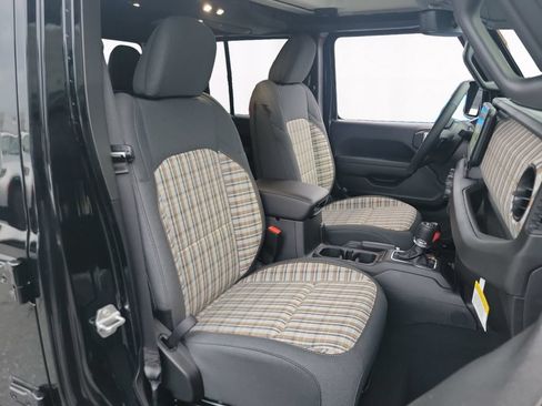 New 2026 Jeep Gladiator Sport AWD/4WD image 15