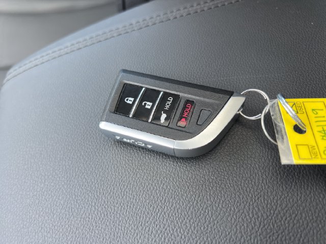 Used 2023 Acura MDX SH-AWD image 30