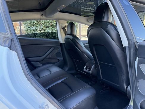 Used 2022 Tesla Model 3 Long Range image 39