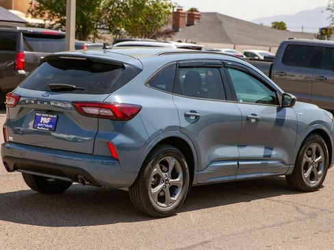 Used 2023 Ford Escape ST-Line w/ Tech Pack #1 FWD image 4
