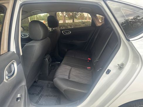 Used 2019 Nissan Sentra SV FWD image 10