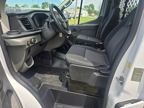 Used 2025 Ford Transit 250 Low Roof w/ Exterior Upgrade Package RWD image 9