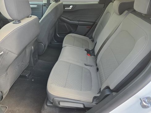 Used 2021 Ford Escape SE image 13