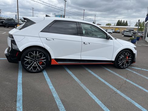 Used 2025 Hyundai Ioniq 5 N AWD/4WD image 6