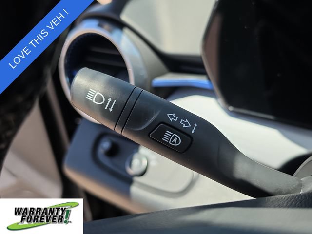 Used 2025 Chevrolet Trax LT w/ LT Convenience Package FWD image 22