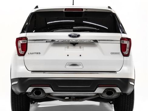 Used 2019 Ford Explorer Limited image 8