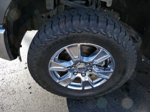 Used 2016 Ford F150 XLT w/ Equipment Group 302A Luxury image 10