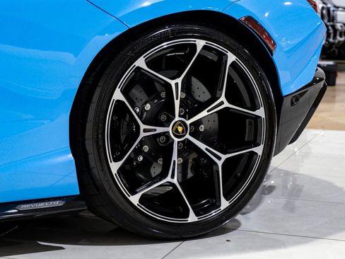 Used 2024 Lamborghini Revuelto image 56