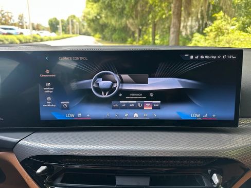 New 2026 BMW 330i Sedan w/ Premium Package RWD image 17