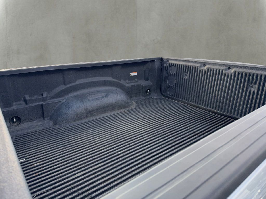 Used 2022 RAM 1500 Big Horn AWD/4WD image 3