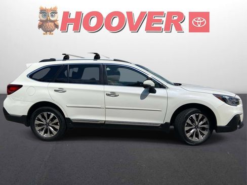 Used 2019 Subaru Outback 3.6R Touring w/ Popular Package #3A AWD/4WD image 2