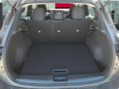 Used 2025 Nissan Kicks SV image 11