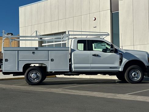 Used 2024 Ford F350 XL image 2