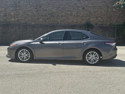 Used 2018 Toyota Camry XLE w/ Driver Assist Package FWD image 8