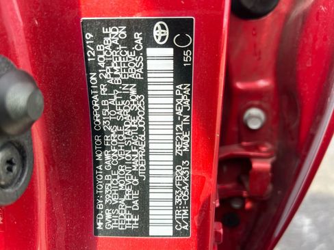 Used 2020 Toyota Corolla LE w/ Carpet Mat Package (TMS) FWD image 35
