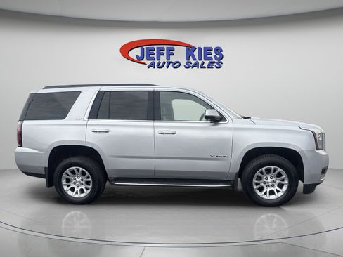 Used 2017 GMC Yukon SLT AWD/4WD image 5