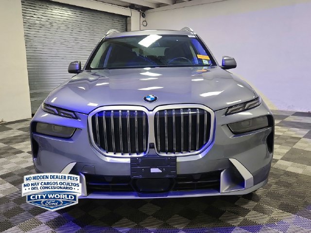 Used 2026 BMW X7 xDrive40i AWD/4WD image 3