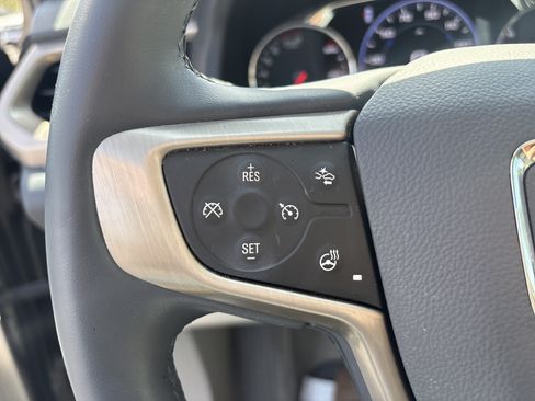 Used 2023 GMC Acadia Denali w/ Denali Technology Package AWD/4WD image 20