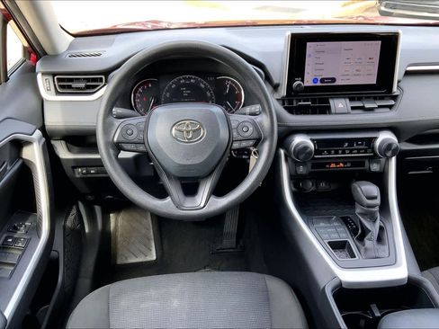 Used 2024 Toyota RAV4 LE AWD/4WD image 9