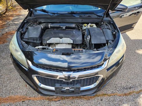 Used 2015 Chevrolet Malibu LT image 24