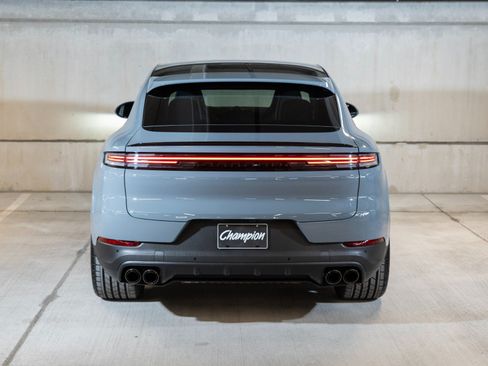 New 2026 Porsche Cayenne GTS AWD/4WD image 10