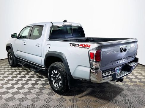 Used 2021 Toyota Tacoma TRD Off-Road AWD/4WD image 5