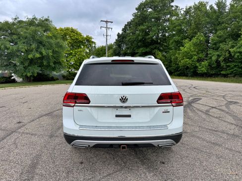 Used 2018 Volkswagen Atlas SEL Premium AWD/4WD image 8