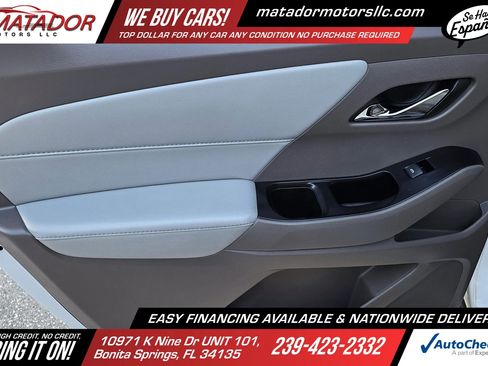 Used 2020 Chevrolet Traverse LT w/ LT Premium Package FWD image 17