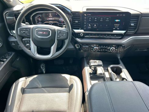 Used 2024 GMC Sierra 1500 SLT w/ SLT Premium Plus Package AWD/4WD image 29