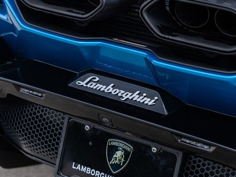 Used 2025 Lamborghini Revuelto AWD/4WD image 20