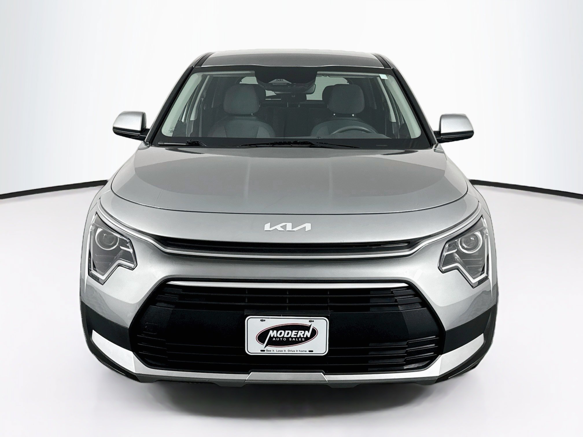 Used 2023 Kia Niro LX FWD image 7